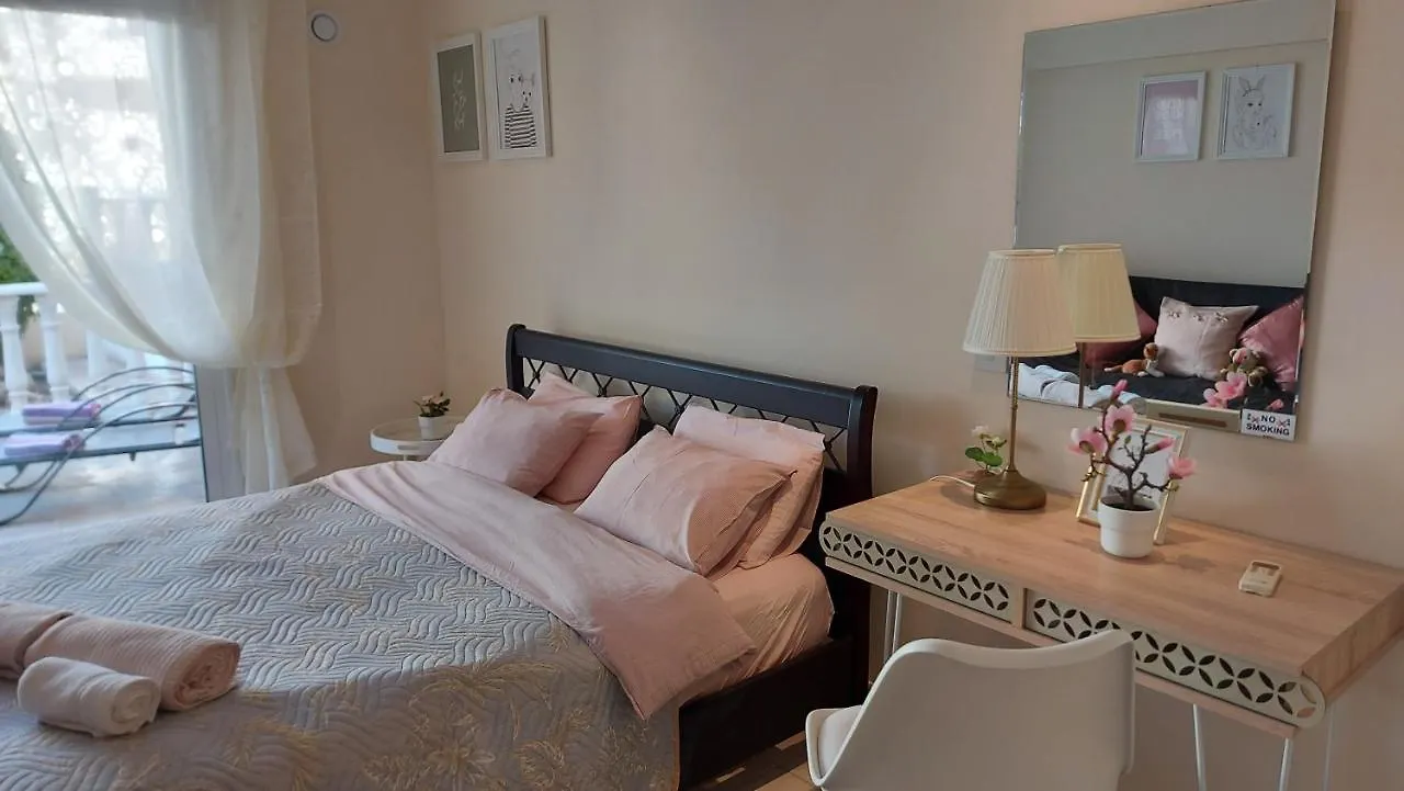 Nissi Golden Sands Holiday Apartment Free Wifi Ayia Napa 0*,  Cyprus