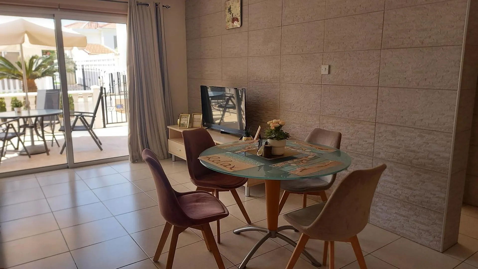 Nissi Golden Sands Holiday Apartment Free Wifi Ajia Napa