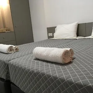  Апартаменты Elenapa Holiday
